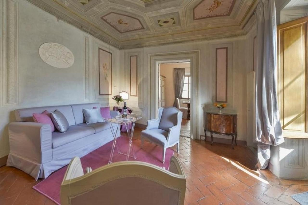 Appartement Maggio Frescoes By Vacavilla *